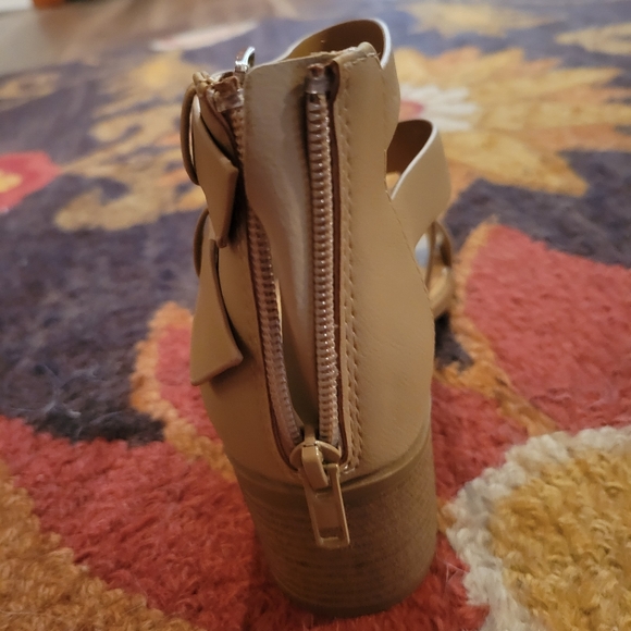 Beige Heels - Picture 5 of 6